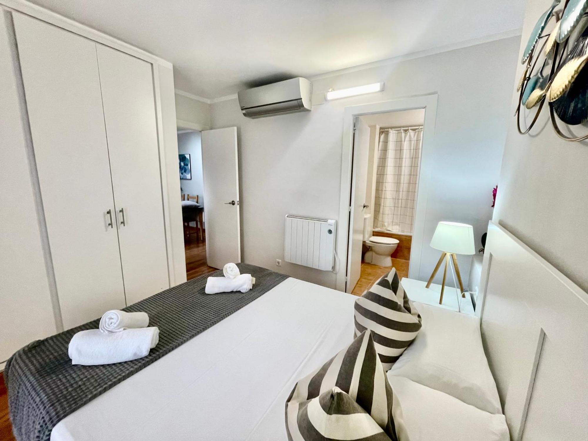 Seahomes Vacations, La Mer Bleue, Beach&Pool, Pk, Full Equipped In Fenals Beach Lloret de Mar Buitenkant foto