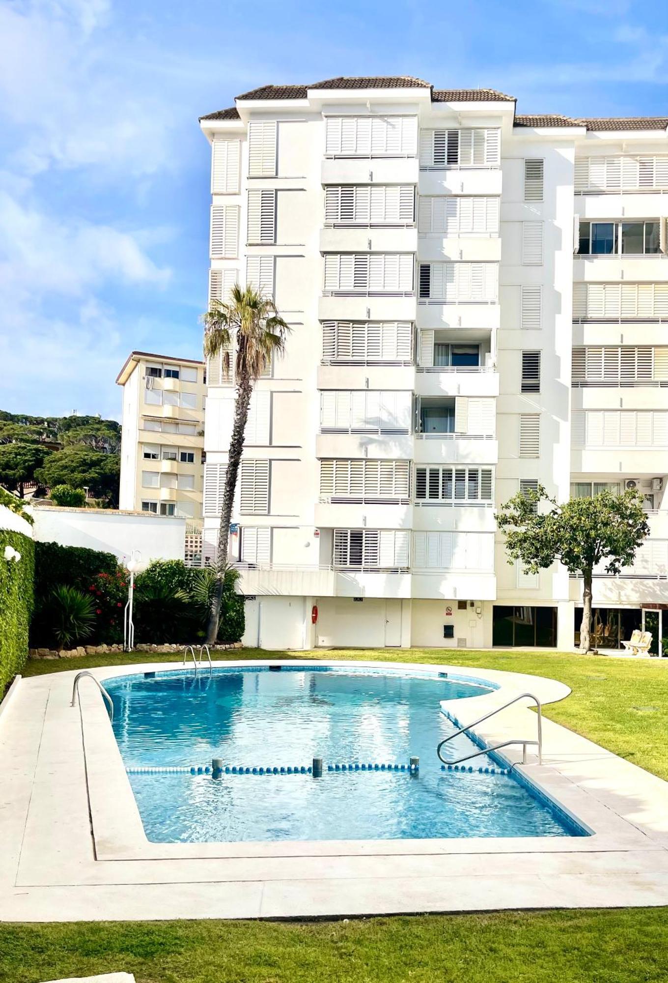 Seahomes Vacations, La Mer Bleue, Beach&Pool, Pk, Full Equipped In Fenals Beach Lloret de Mar Buitenkant foto